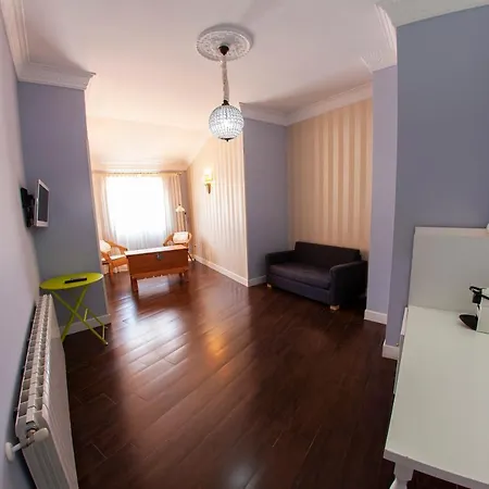 컨트리하우스 La Pajarona *